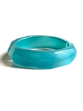 Vintage Frosted Lucite Stretch Bracelet